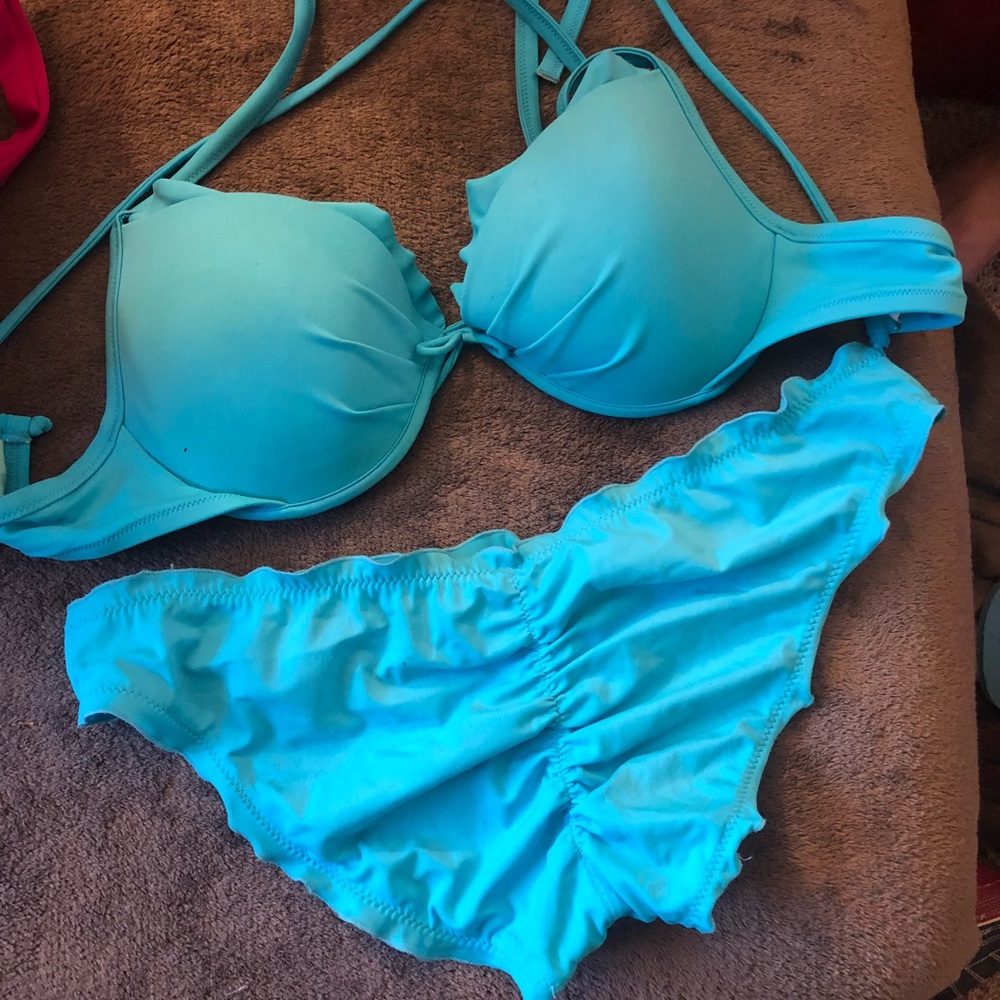 Victoria’s Secret bikini
